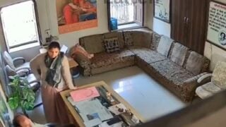 Viral porn: Principal receives blowjob inside his cabin