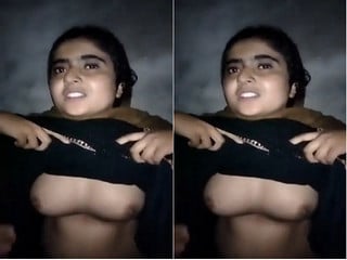 Desi Pakistani girl exposing her cute body with big boobs and wet pussy for sex toys
