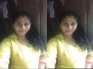 Bhabhi in Desi mallu bathtub for sex toys masturbation porn