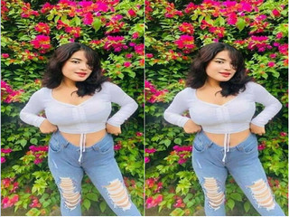 Indian girl goes bare in a full-nudity show.