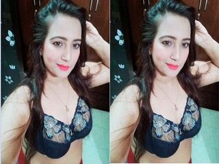 Indian amateur wife flaunts huge breasts and pussy in section 3