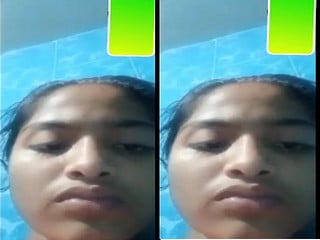 Indian desi girl exposing her breasts online.