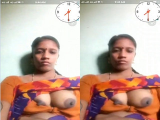 Amateur desi bhabhi boob show