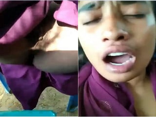 Indian girl finger herself