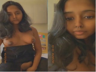 Indian desi girl exposing her breasts online.