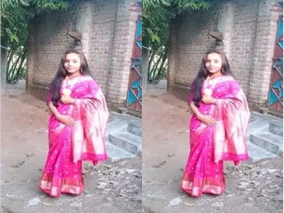 Indian village girl masturbating