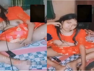 Desi amateur girl strips naked for vc porn show