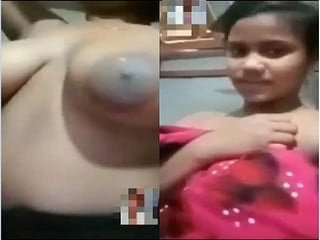 Indian desi girl exposes breasts to attract Lover