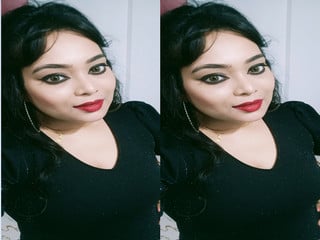 Indian girl Piyali nudes on the app