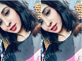 Indian girl's sexy show for her lover part one