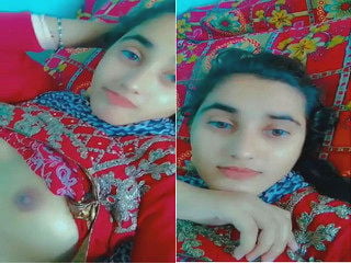 Boobs of desi girl on display for porn