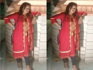 Girl exposes desi breasts and cunt to satisfy Lover desires