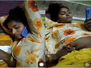 Boobs of a sexy desi girl pressed