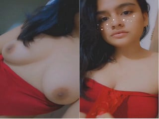 Indian desi girl exposing her breasts online.