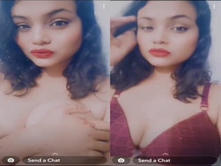 Indian girl reveals her shy breasts for porn