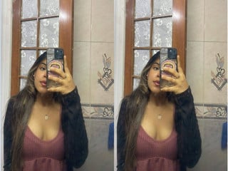 Desi horny chick fucking her lover’s hard cock on web.