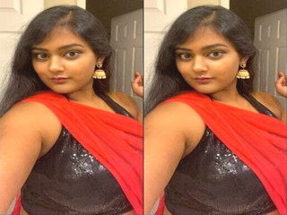 Naked desi girl showing off all sexy parts now