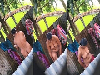 Indian bhabhi naked in shower
