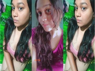 Sexy desi girl reveals her naked form for indian sex