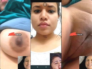 Desi amateur girl flashing her hot tits and snatch