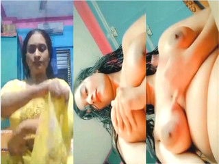 Big sexy desi chick flashing massive tits