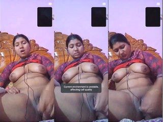 Horny desi amateur masturbates