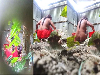 Indian hideen cam captures naughty bhabi
