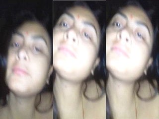 Sexy desi wife fucks hard dick