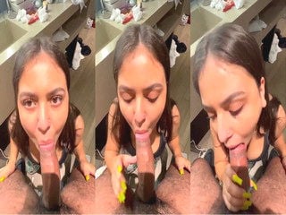Amateur desi slut giving blowjob