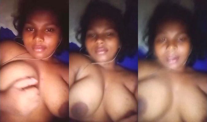 Booby desi chick playing solo
