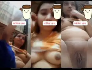 Indian girl gets naked for a hot show