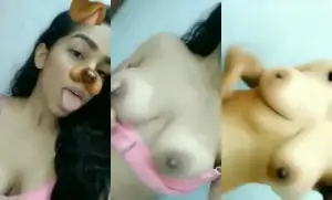 Indian chick flashing her perfect tits