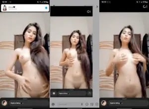 Supre horny desi woman strips in hot solo video