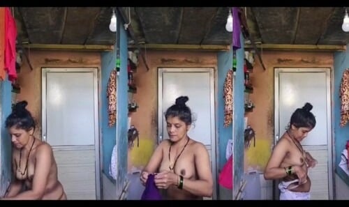 Bhabhi breasts vid grab - dirty indian milfs