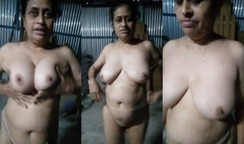 Naked desi aunty's sexy body on display.