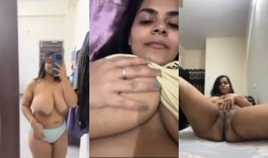 Big boobed desi girl in intimate kiss show.