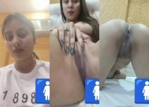 Indian girl finger herself