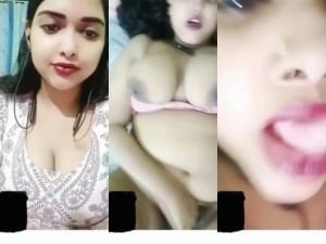 Hot desi porn - Indian girl strips for you