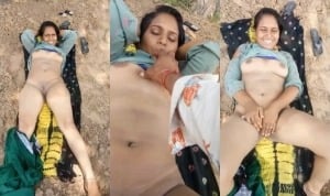 Amateur indian woman fingering