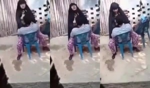 Girl fucks lover with his thick penis