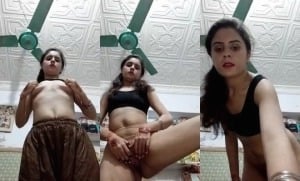 Hot horny Pakistani girl masturbation