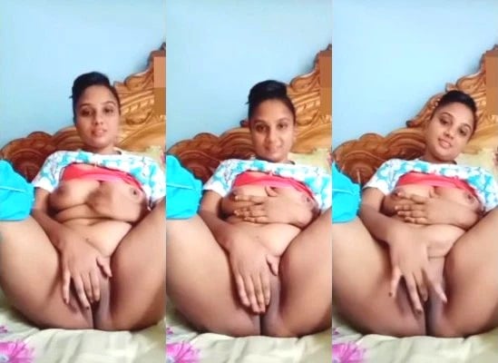 Indian girl finger herself