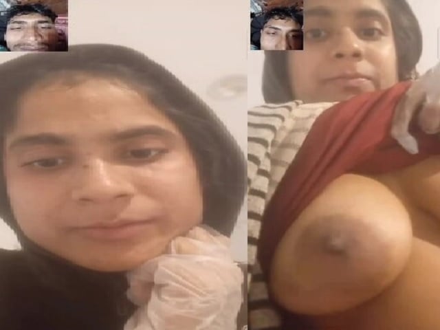 Girlfriend's hot boob cam for her naughty boyfriend on vid call