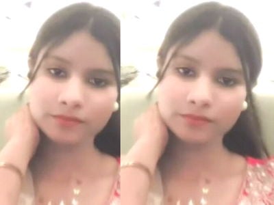 Indian porn: Cute chick presses boobies while flashing cunt